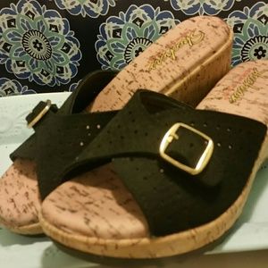Sketchers sandals new